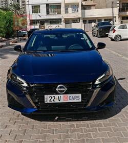 نيسان ألتيما